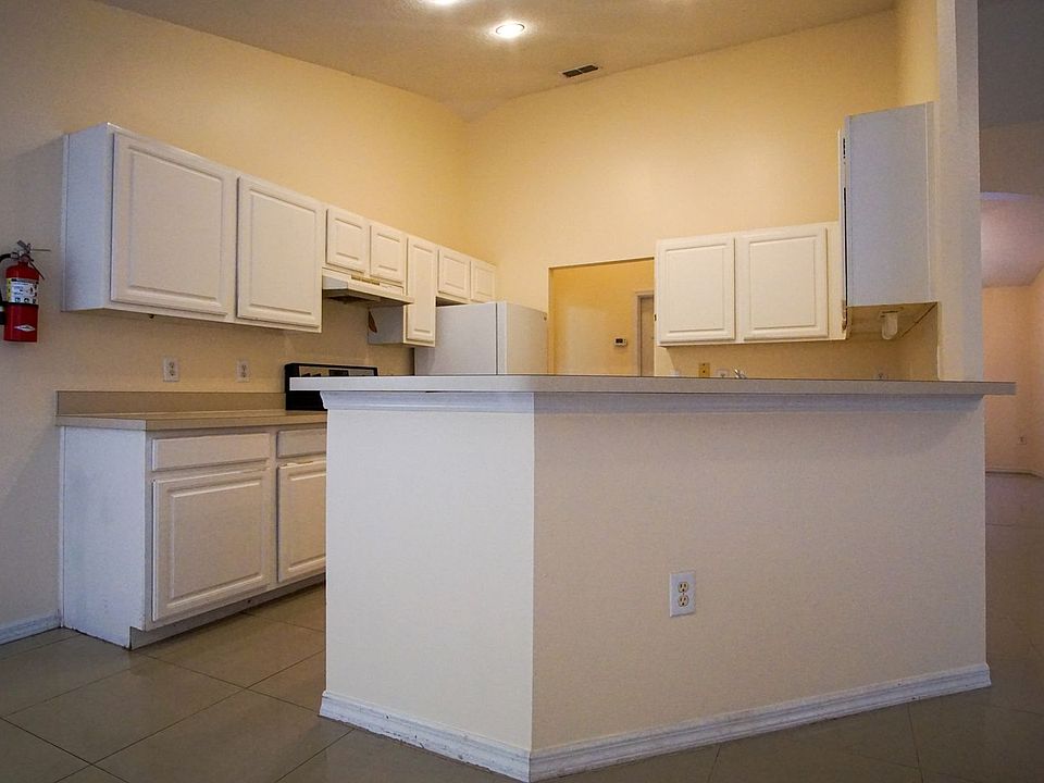 1st image of 5434 Loma Vista Loop