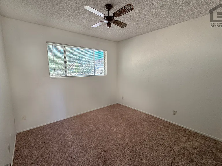 9613 N 55th Dr — Photo 26