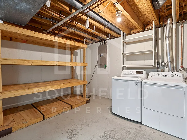 1069 Crisfield Dr #1 — Photo 35