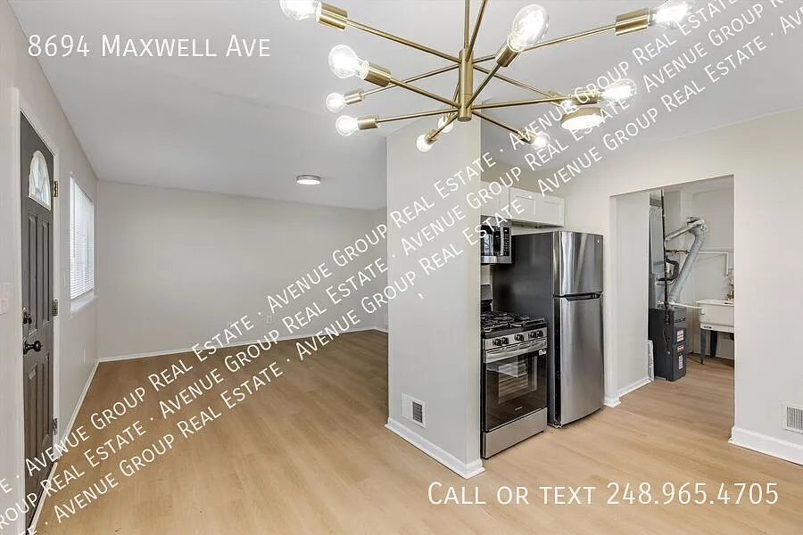 Beautifully Remodeled 3-Bedroom Home for Lease in Warren — Photo 3