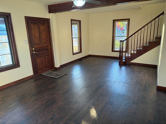 4th image of 709 Orange St