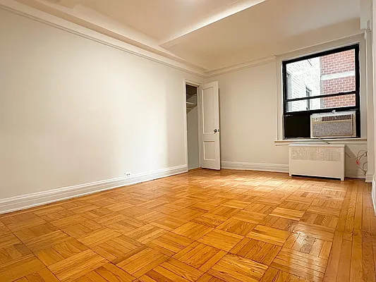 Rented by Compass | media 13