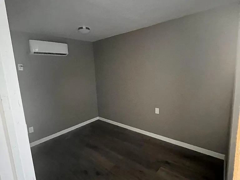 102 S Holland Ave #0 — Photo 9