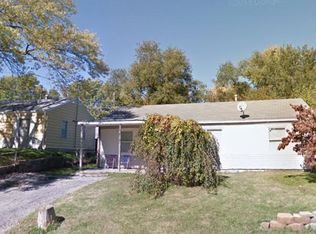 5006 Oak Grove Rd, Kansas City, KS 66106