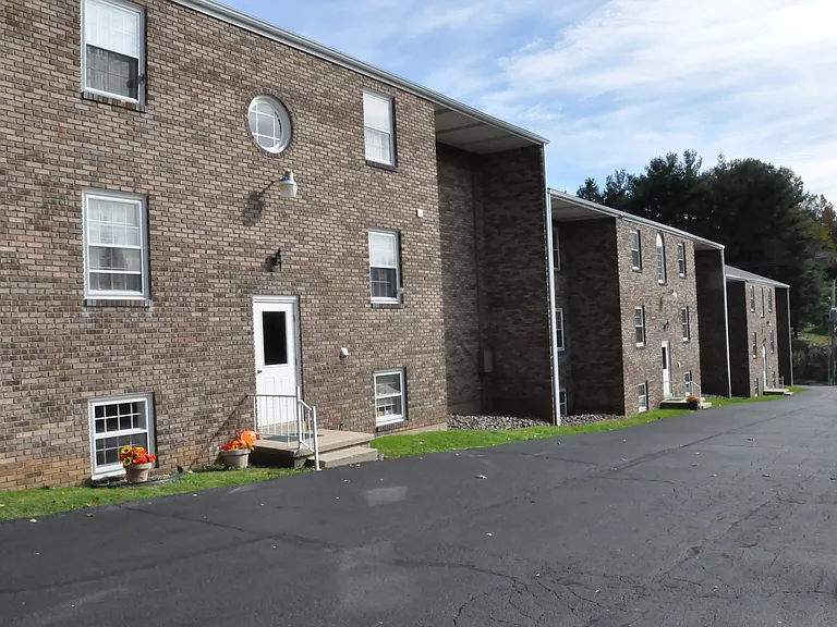 23 Orchard Hills Dr #D — Photo 13