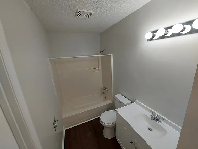 427 S Main St #2 — Photo 15
