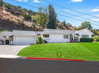 2102 Oak Valley Rd, Glendale, CA 91208