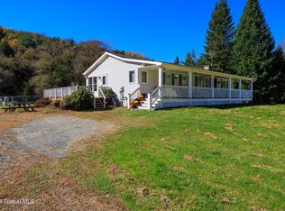 226 SE Hollow Rd, Berlin, NY 12022