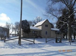 4699 Blaine Rd, Poplar Grove, IL 61065