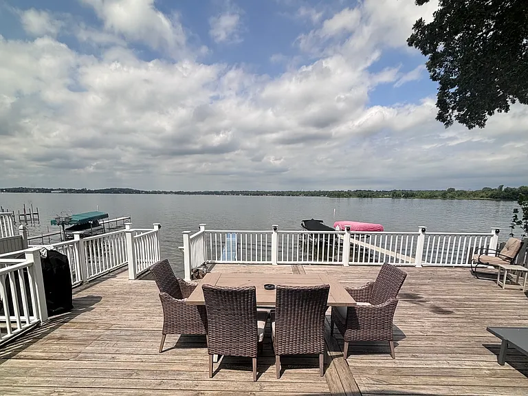 4 N Pistakee Lake Rd — Photo 3