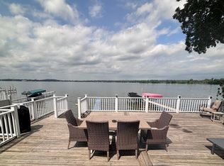 4 N Pistakee Lake Rd, Fox Lake, IL 60020