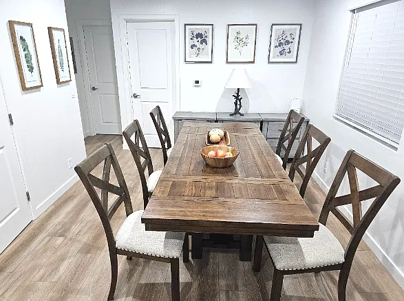 916 W Atkins Ave — Photo 3