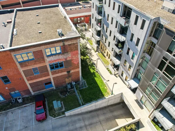 119 4th St #208, Des Moines, IA 50309