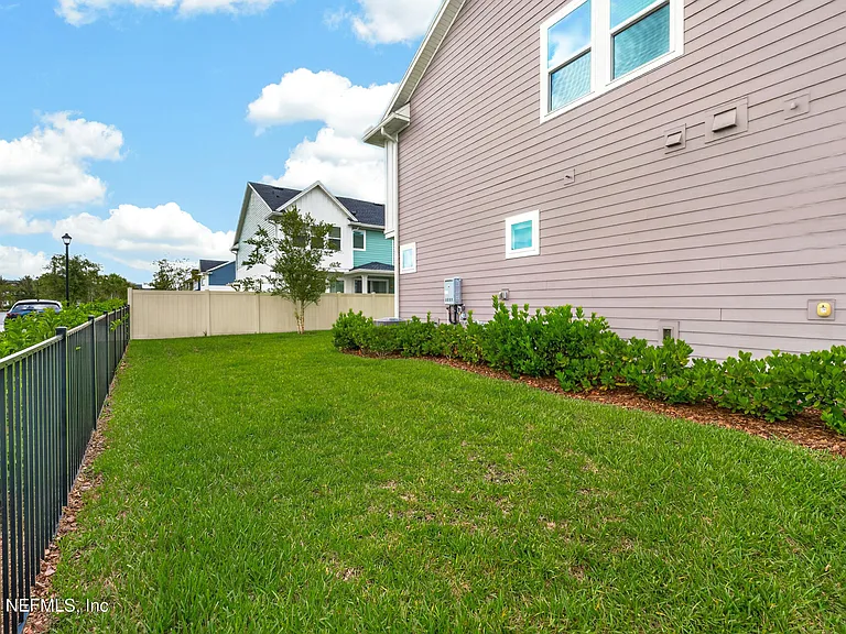 9807 Element Rd — Photo 37