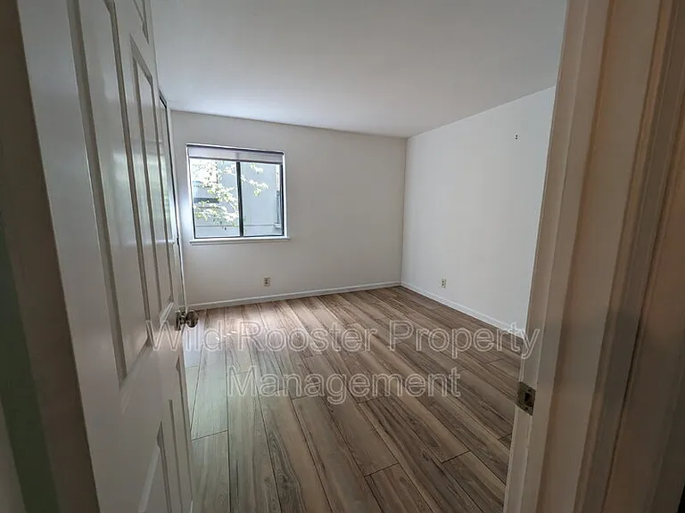 1808 K St #L-2 — Photo 18