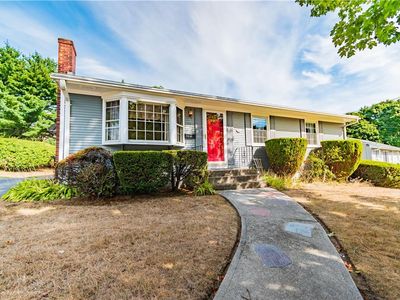 33 Westfield Dr, Cranston, RI, 02920