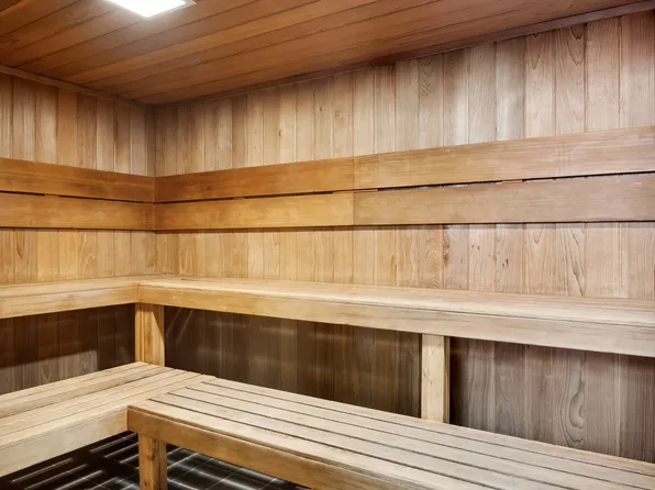 531 Main Street image 8 of 16