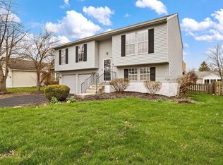 5708 Saucony Dr, Hilliard, OH 43026