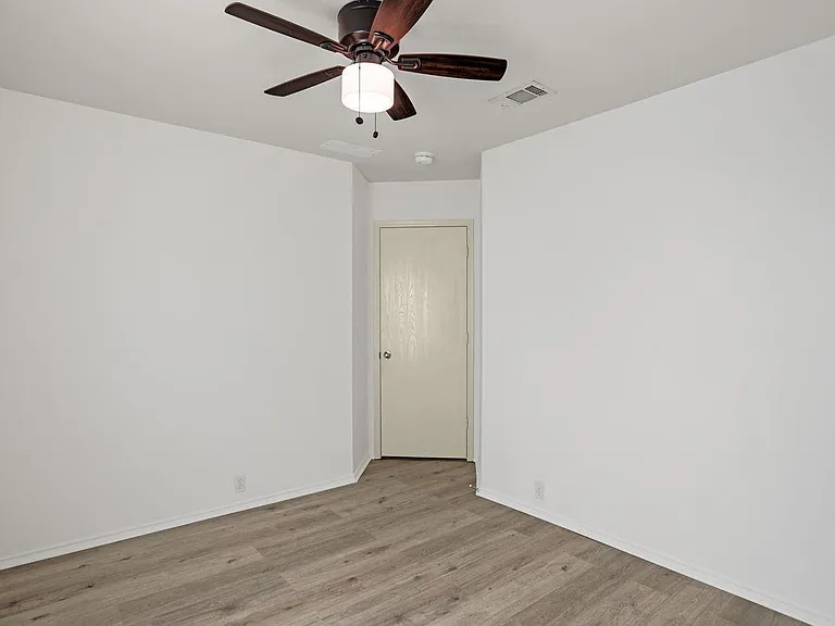 4507 Falcon Dr — Photo 17