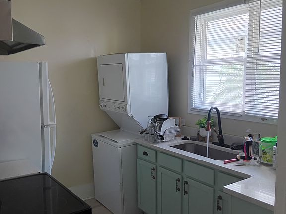 4th image of 929 N Avalon St #929
