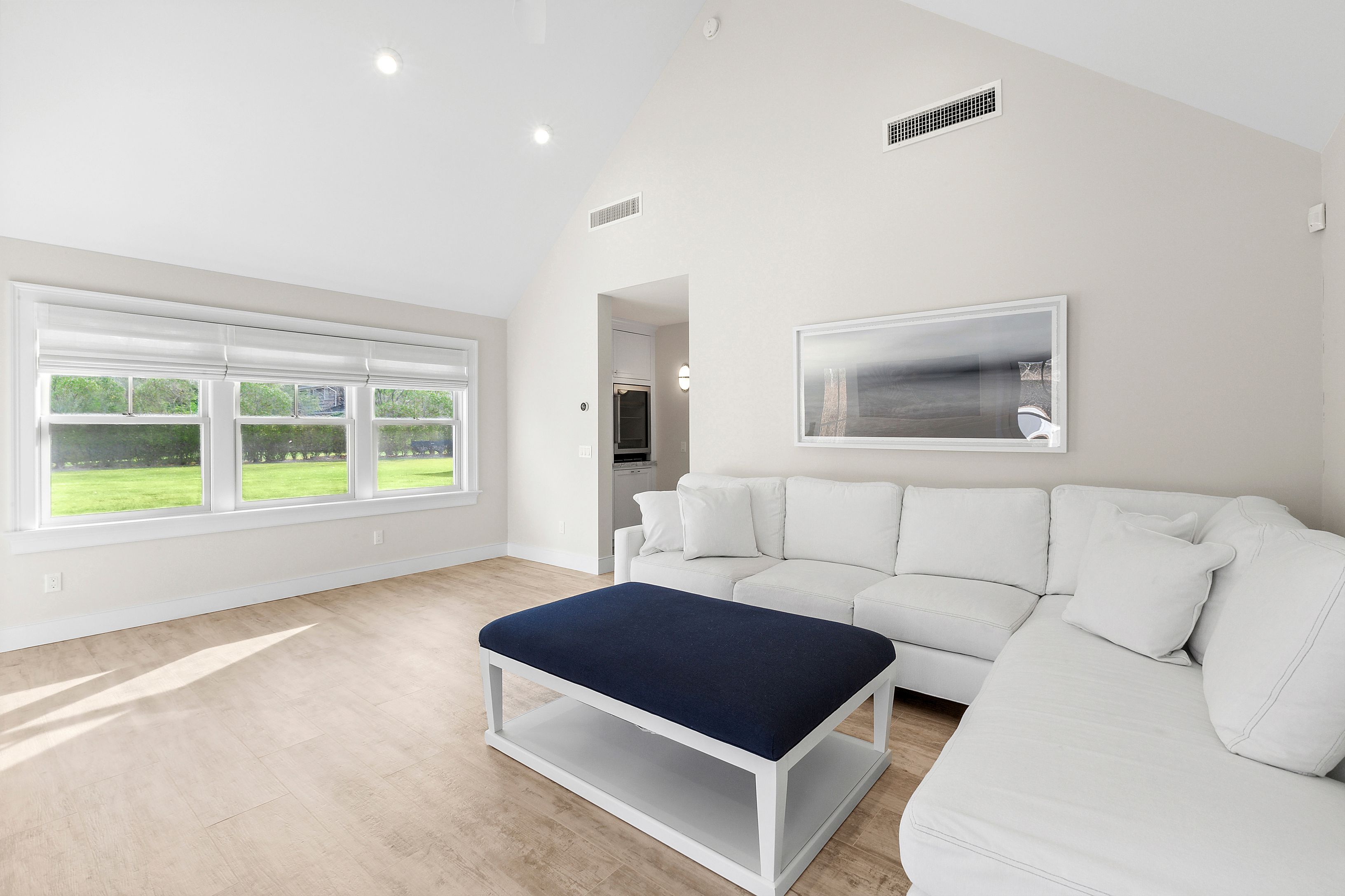 8 Pheasant Ln, Remsenburg, NY 11960 Out East