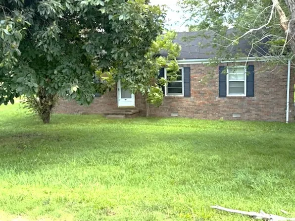 113 Indian Creek Dr, New Johnsonville, TN 37134