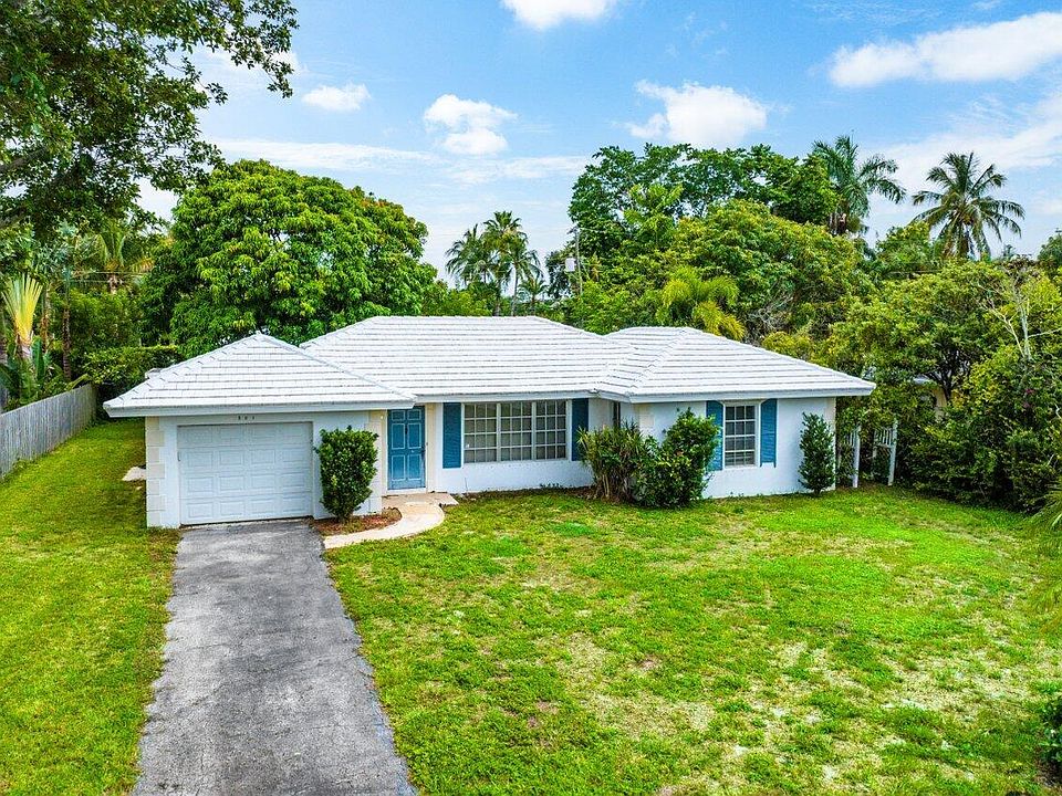 1st image of 501 Lake Drive