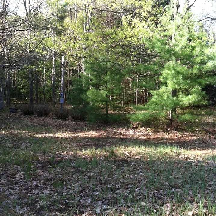 2nd image of 612 Kettle Lake Rd NE