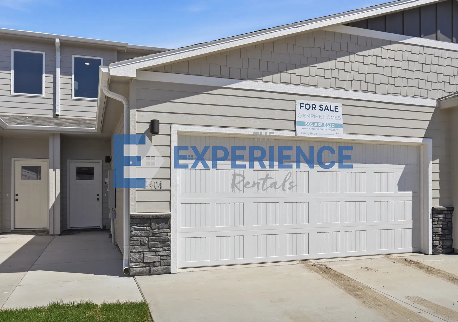 Brand-New 3-Bedroom Townhome with Vaulted Ceilings & Loft! — Photo 1