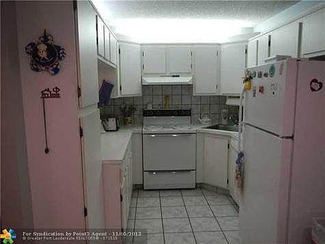 4th image of 713 Sunny Pine Way APT D2