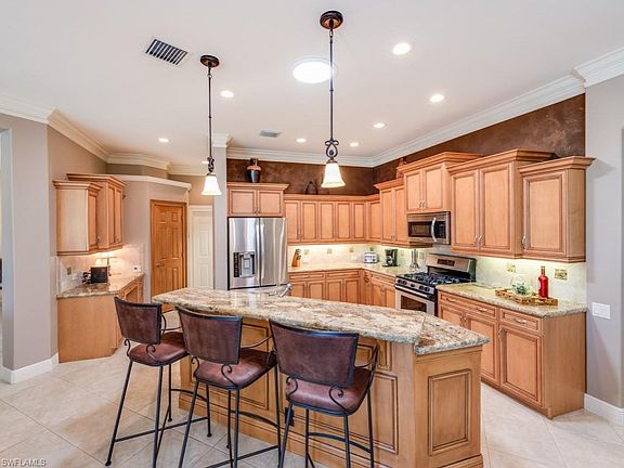 5th image of 7661 Mulberry Ln