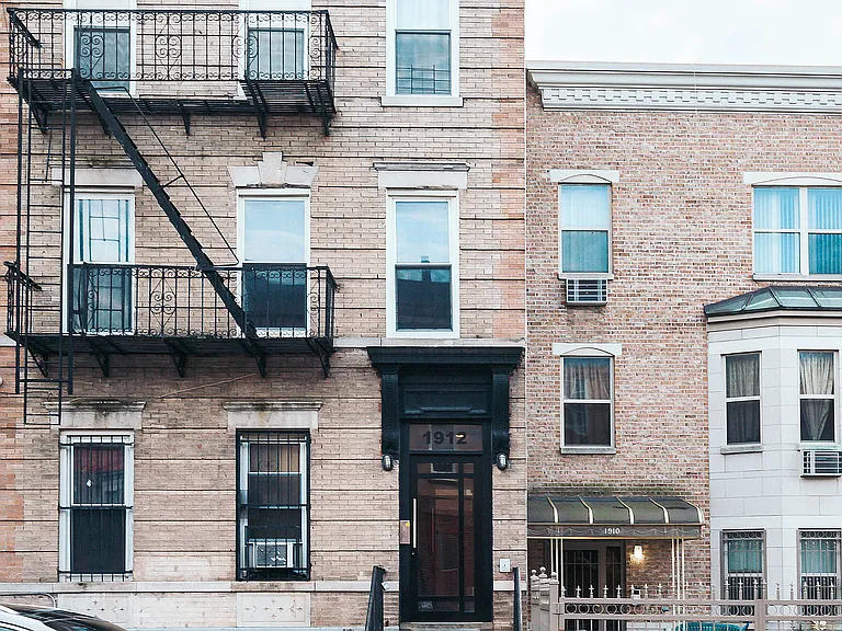 1912 Pacific St #3R — Photo 9