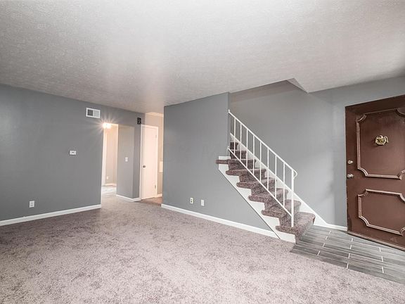 4th image of 1762 Willoway Cir S