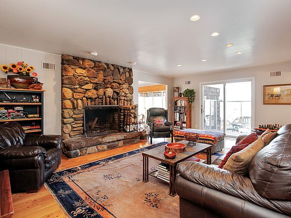 3rd image of 29 Mulligan Ln