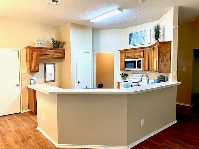544 Marybeth Dr — Photo 7