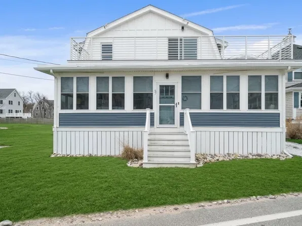 57 Oceanside Dr, Scituate, MA 02066