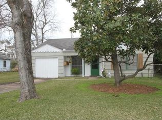 5210 Locust St, Bellaire, TX 77401