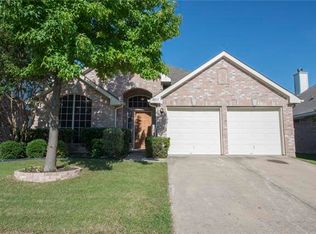 8013 Paloverde Dr, Fort Worth, TX 76137