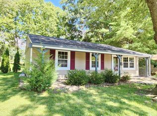 37 Scarlet Dr, Belleville, IL