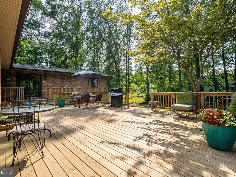 4100 Olley Ln — Photo 2