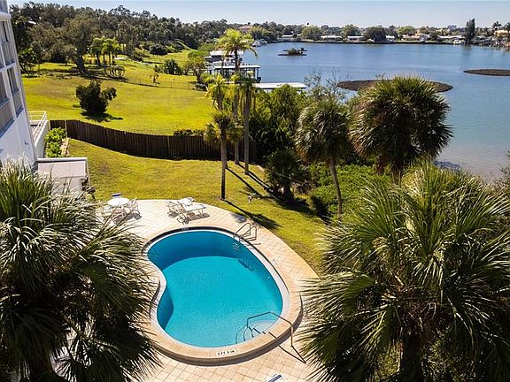 2nd image of 50 HARBOR VIEW LANE #11