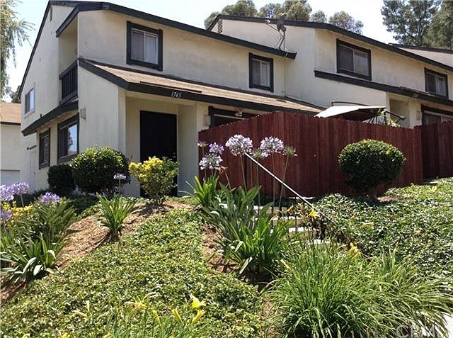 1st image of 1745 Bradbury Dr