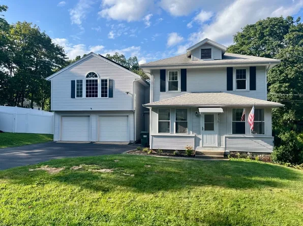 36 Park St, Auburn, MA 01501