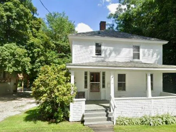 33 Russell Street, Plymouth, NH 03264
