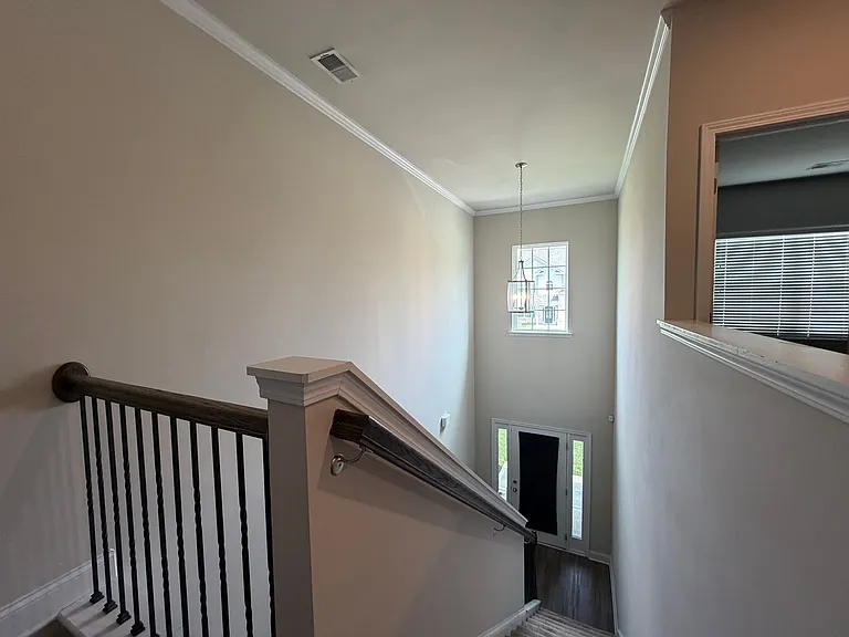 61 N Village Cir — Photo 31