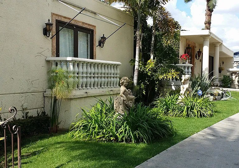 S Circle Dr — Photo 19