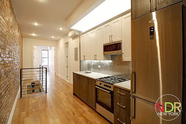 Rented by Next Door Realty NYC | media 30