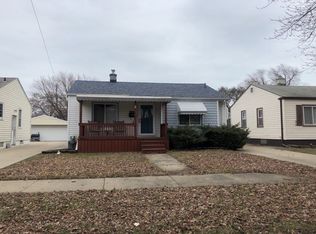 1423 Applewood Ave, Lincoln Park, MI 48146