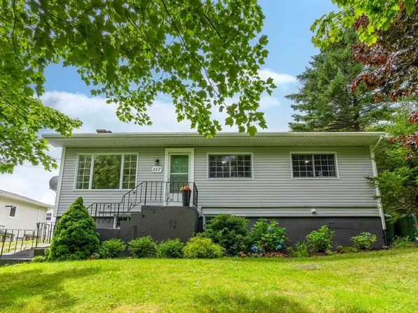117 Brookside Rd, Halifax, NS B3T 1S2