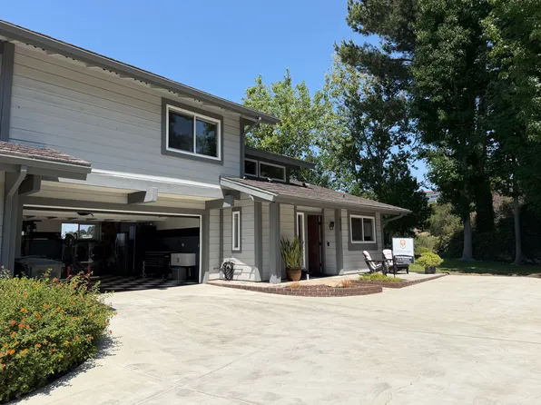 7300 E Singingwood Dr, Anaheim, CA 92808